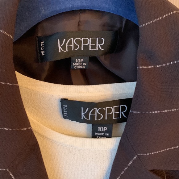 NWT Kasper Size 10Petite 3 Piece Pantsuit New and beautiful! - Picture 2 of 12